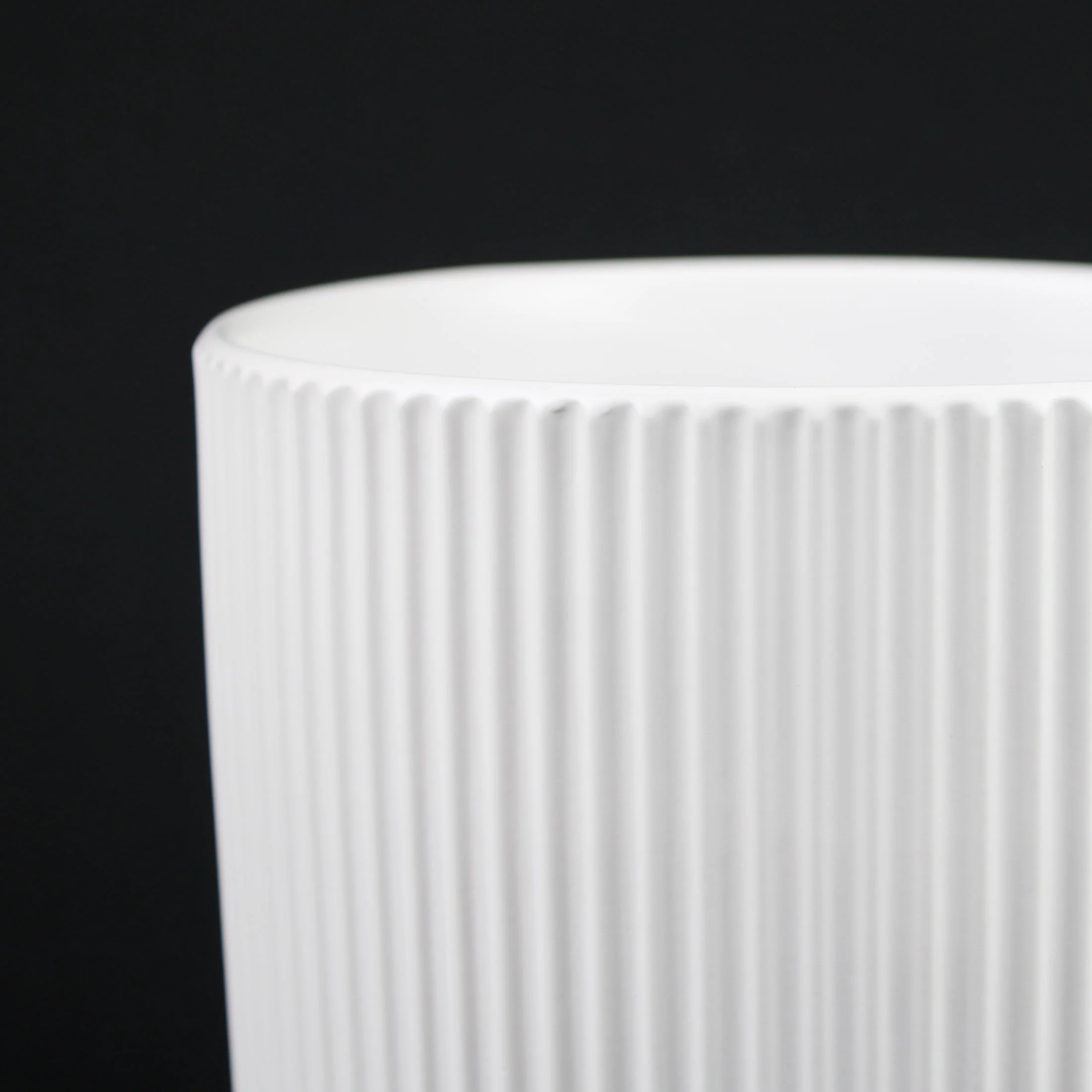 3-Piece White Stoneware Planter Pot Set with Ribbed Texture - Image 6