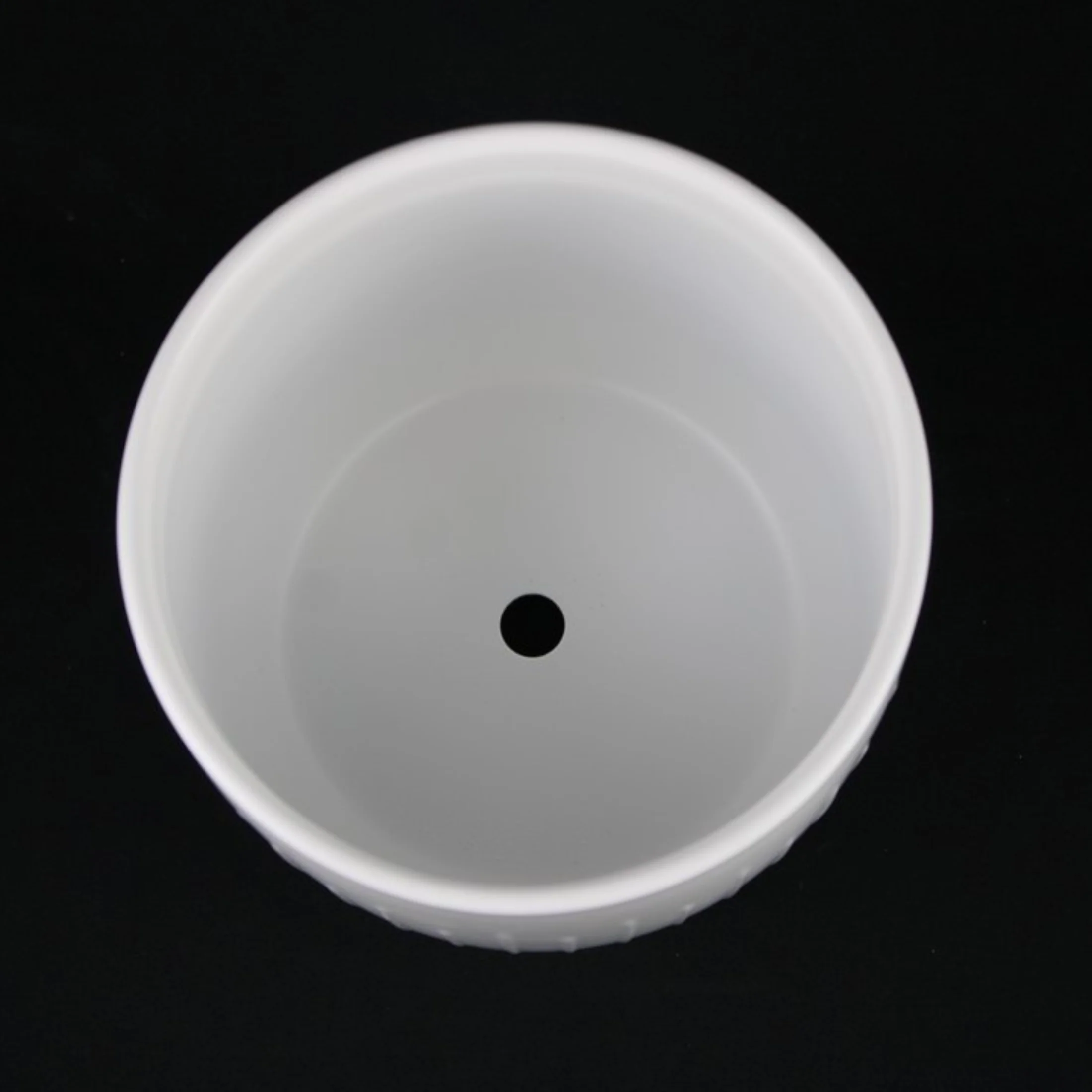 3-Piece White Stoneware Planter Pot Set with Vertical Groove Texture - Image 8