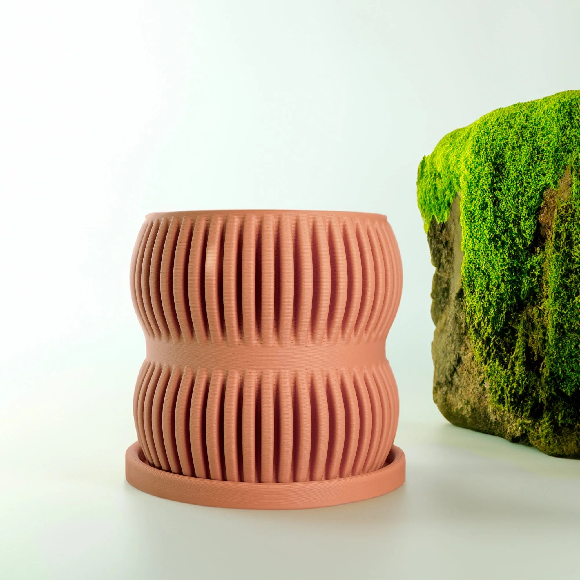 Aureus Planter with Drainage - Image 10
