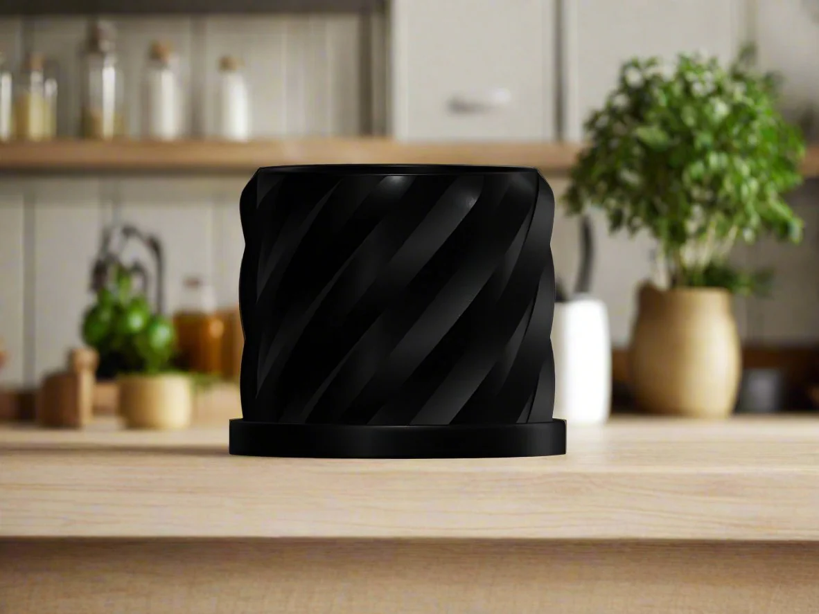 Thicc Spiral Plant Pot - Image 4
